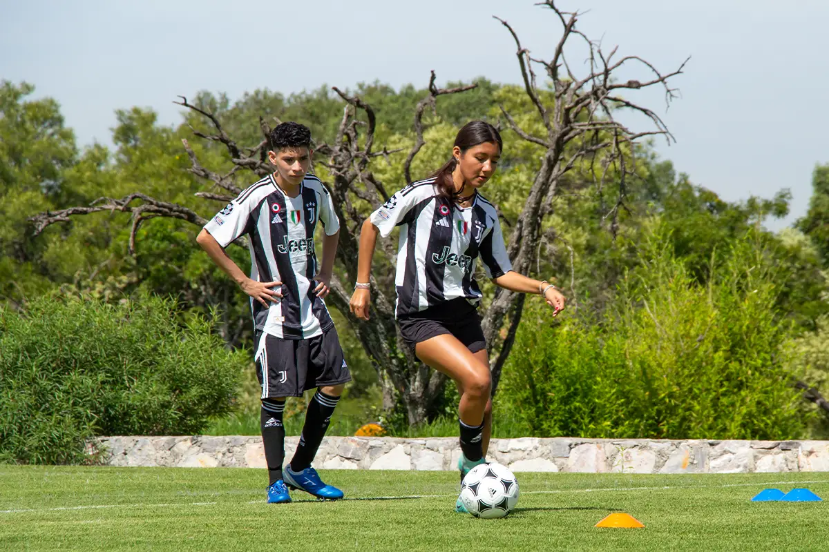 Juventus Training Camp en Universidad de Oriente Puebla y Colegio Sn Ángel 08